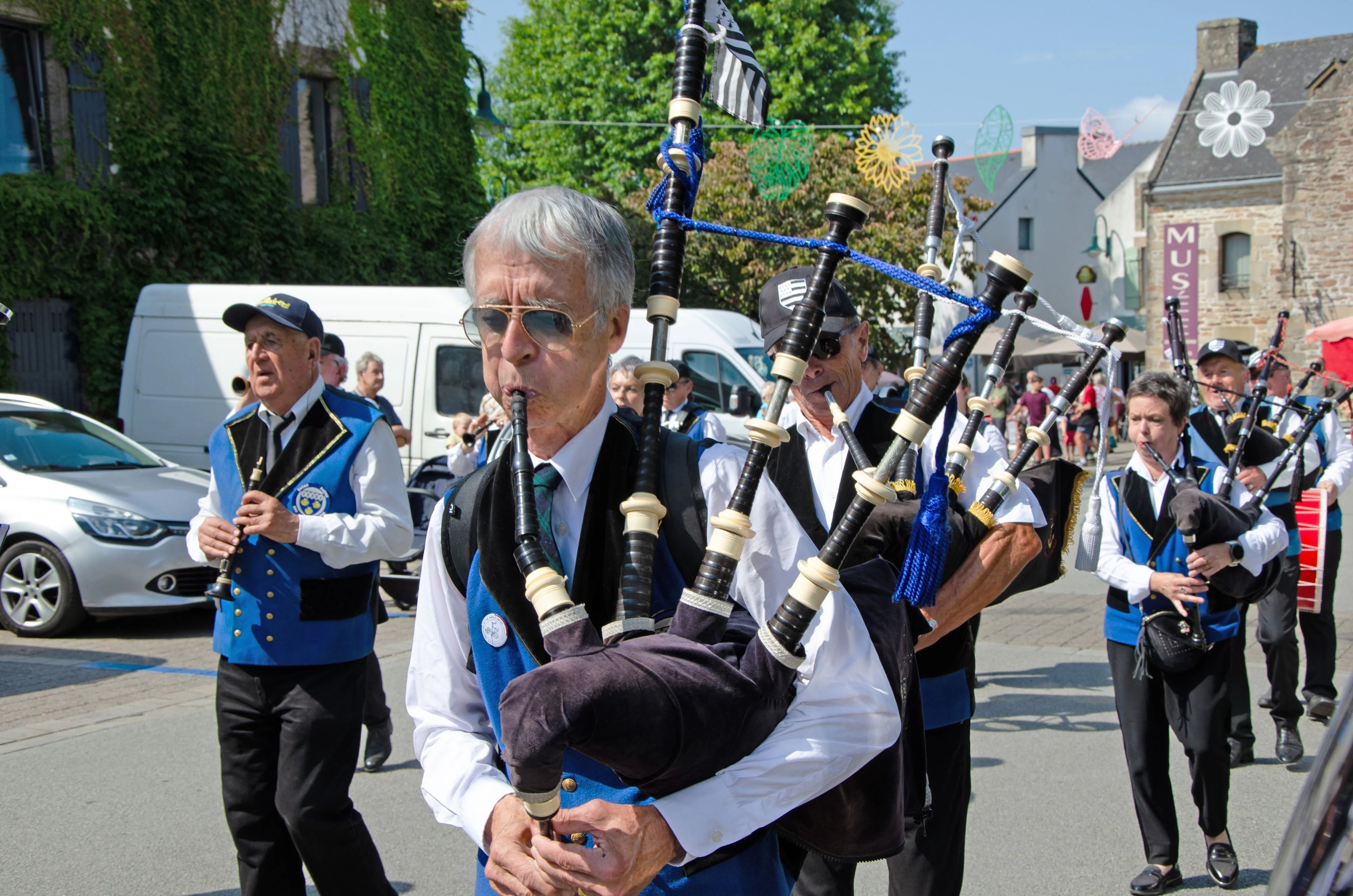 138 fete des battages 3 aout 2025 defile du bagad de baden