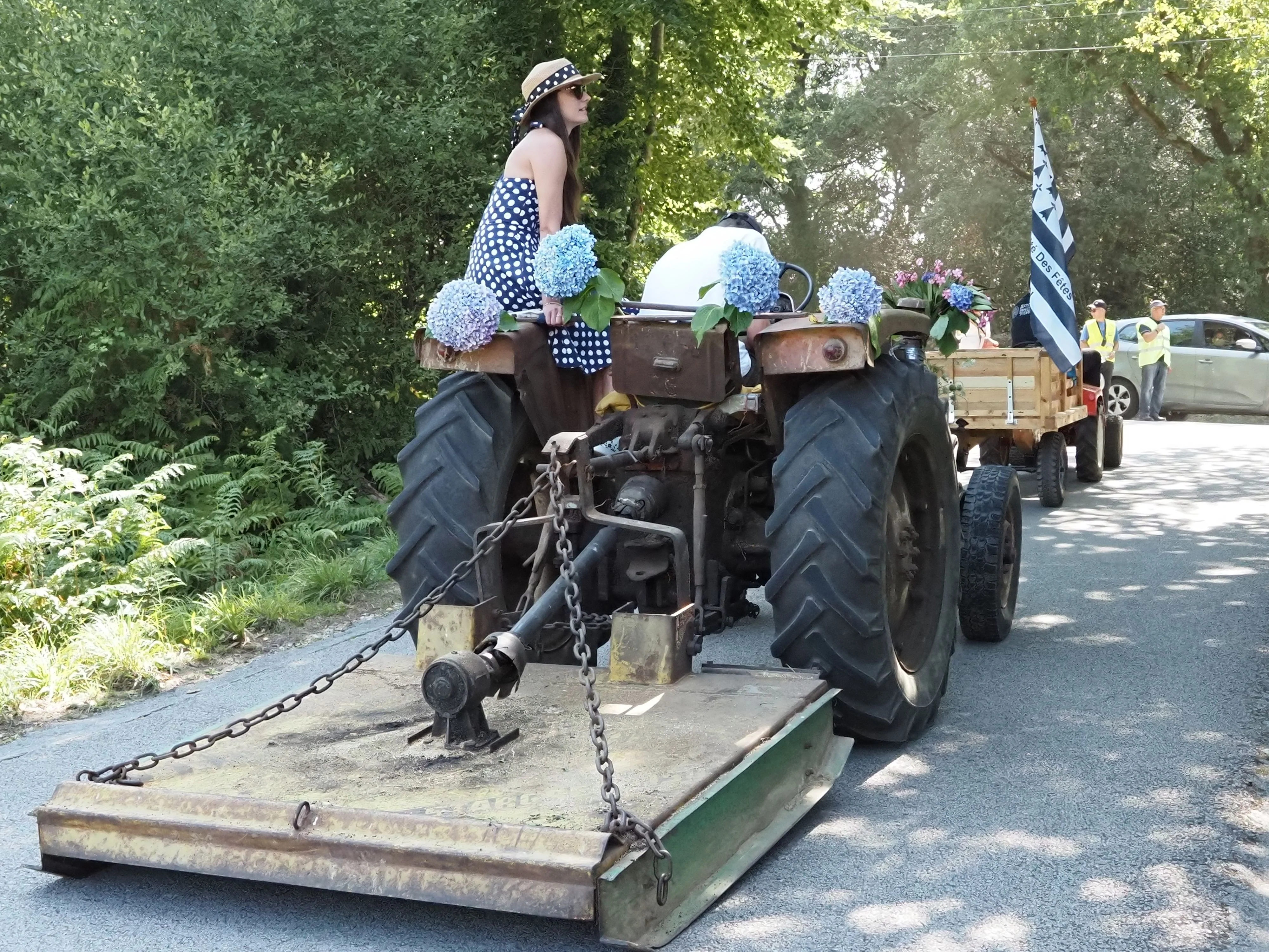 211 fete des battages 3 aout 2025 arrivee des tracteurs