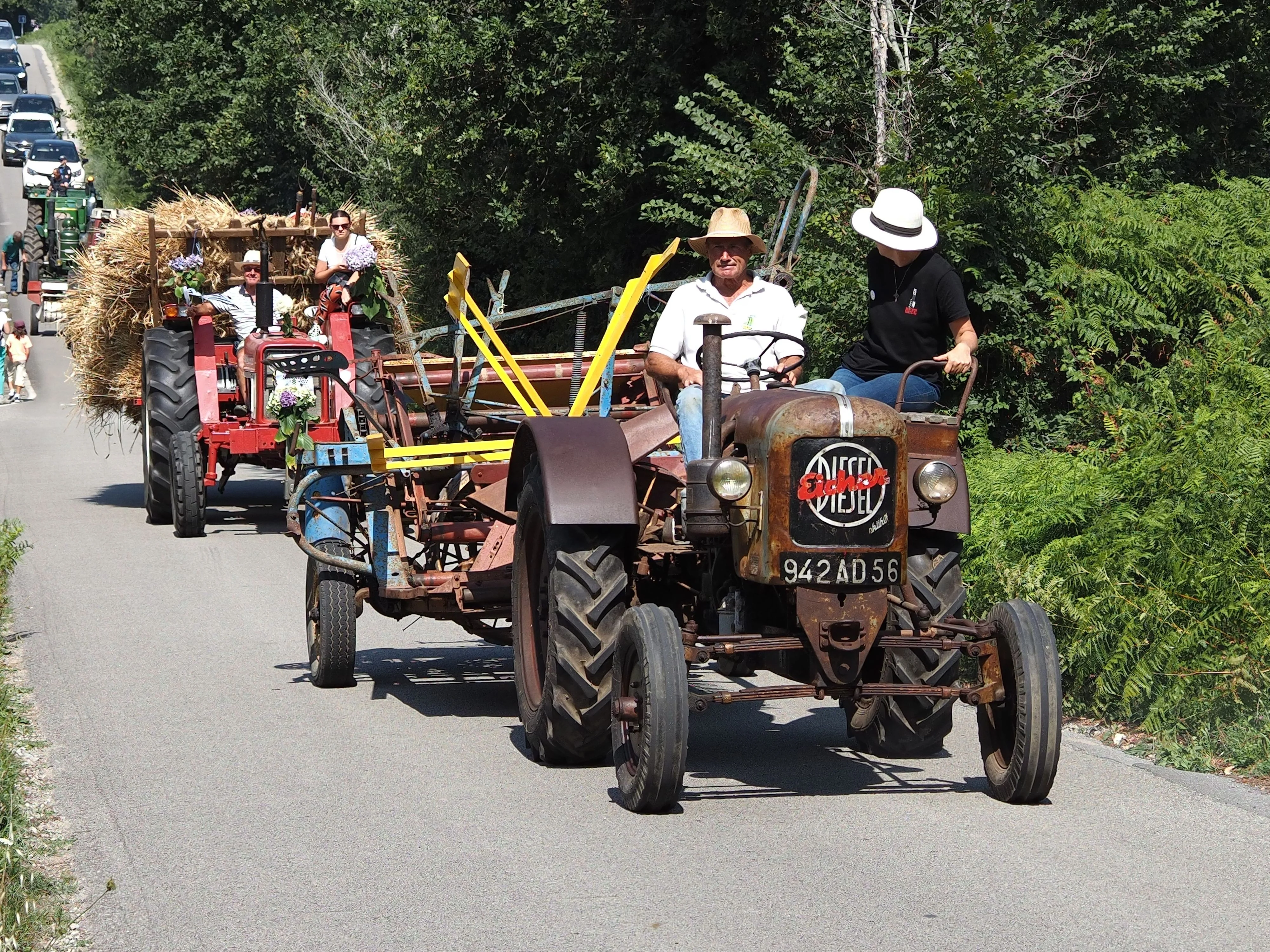 217 fete des battages 3 aout 2025 arrivee des tracteurs