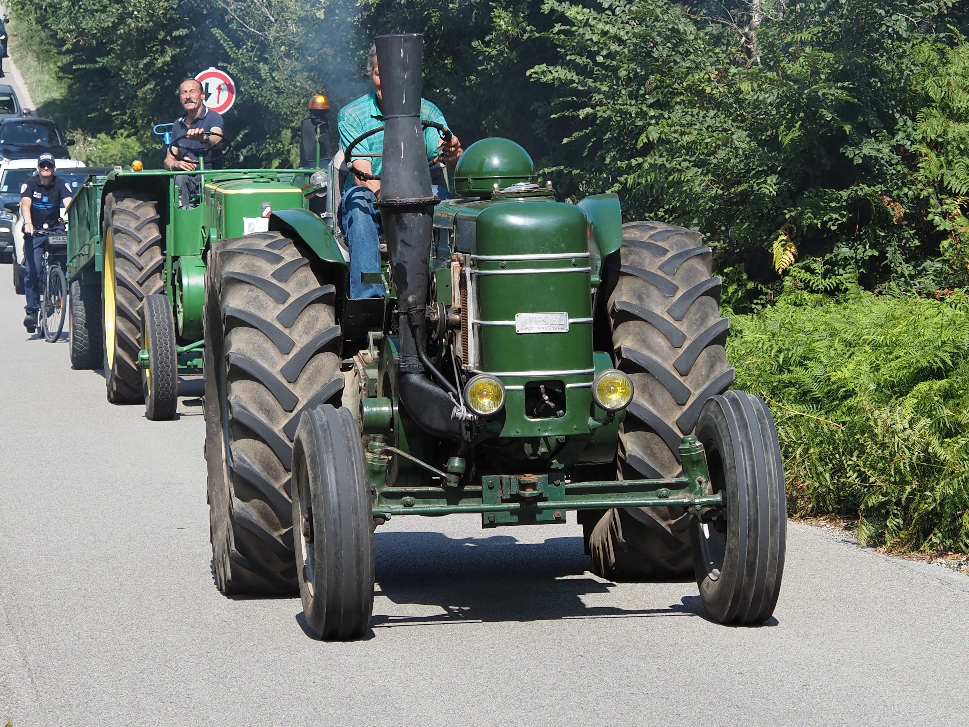 221 fete des battages 3 aout 2025 arrivee des tracteurs