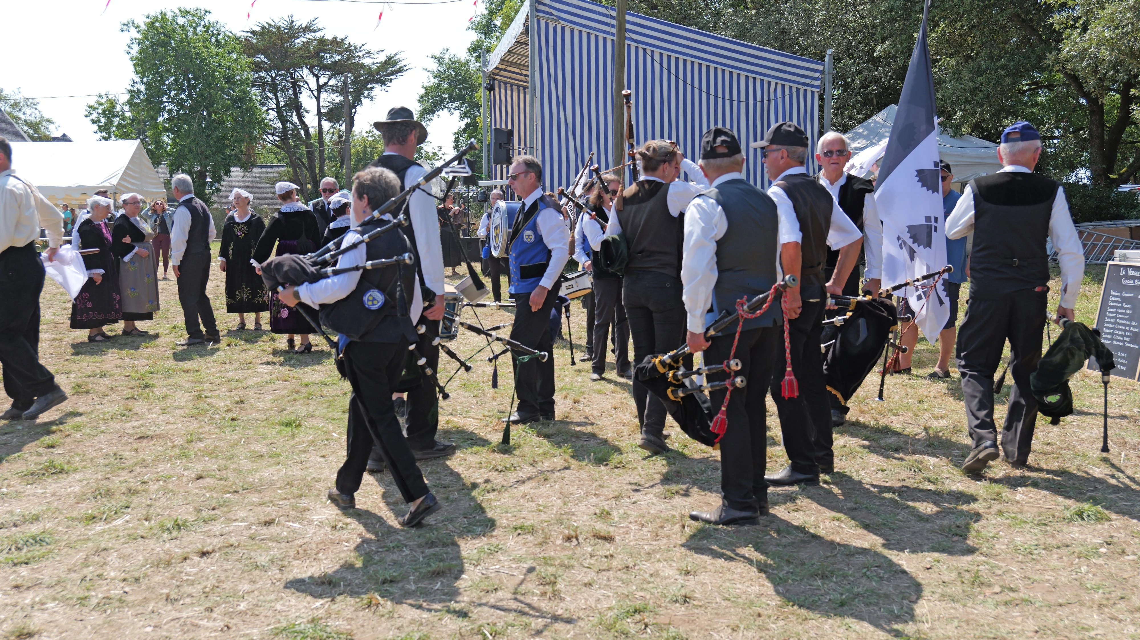 253 fete des battages 3 aout 2025 bagad de baden