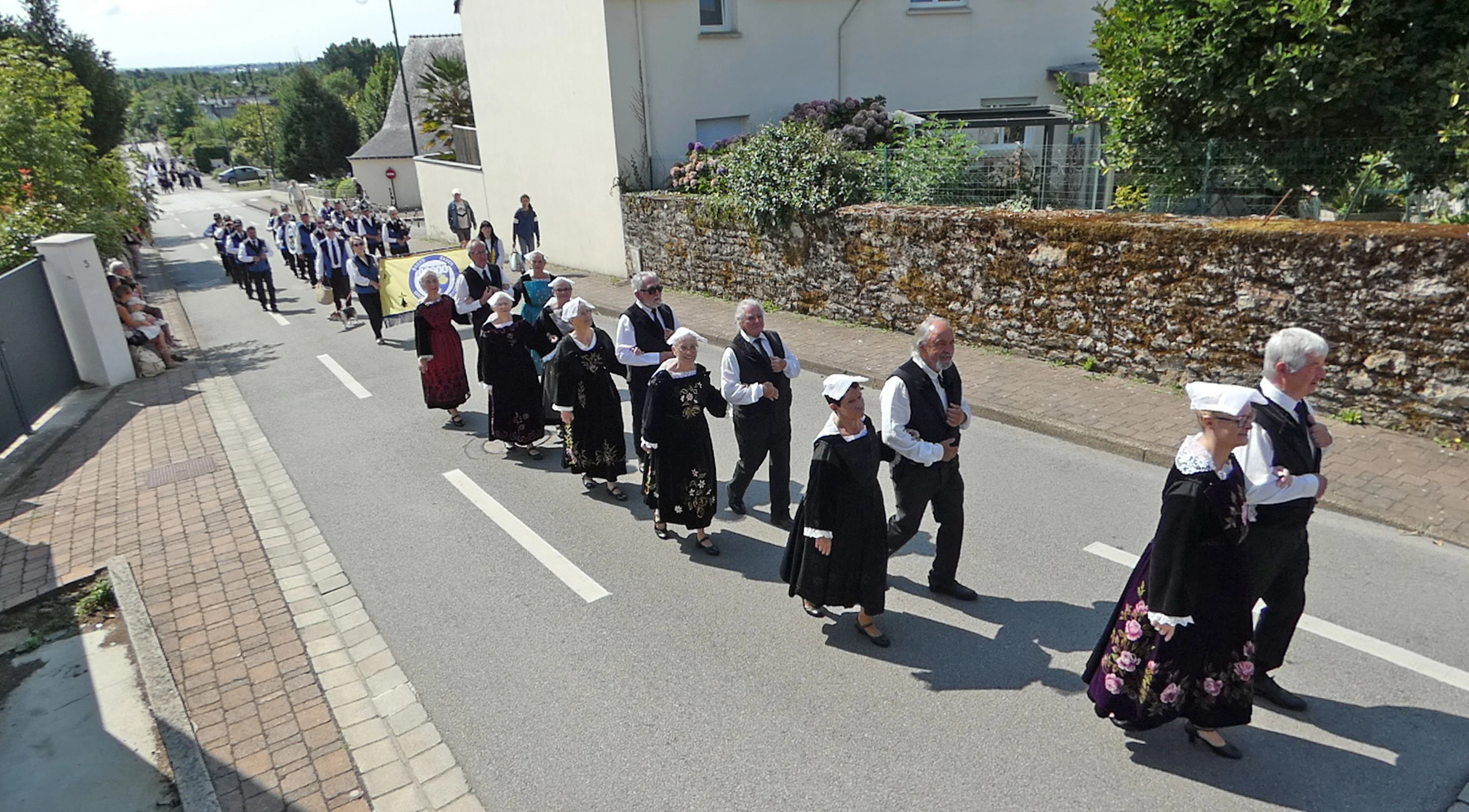 82 fete des battages 3 aout 2025 defile du cercle korollerion baden