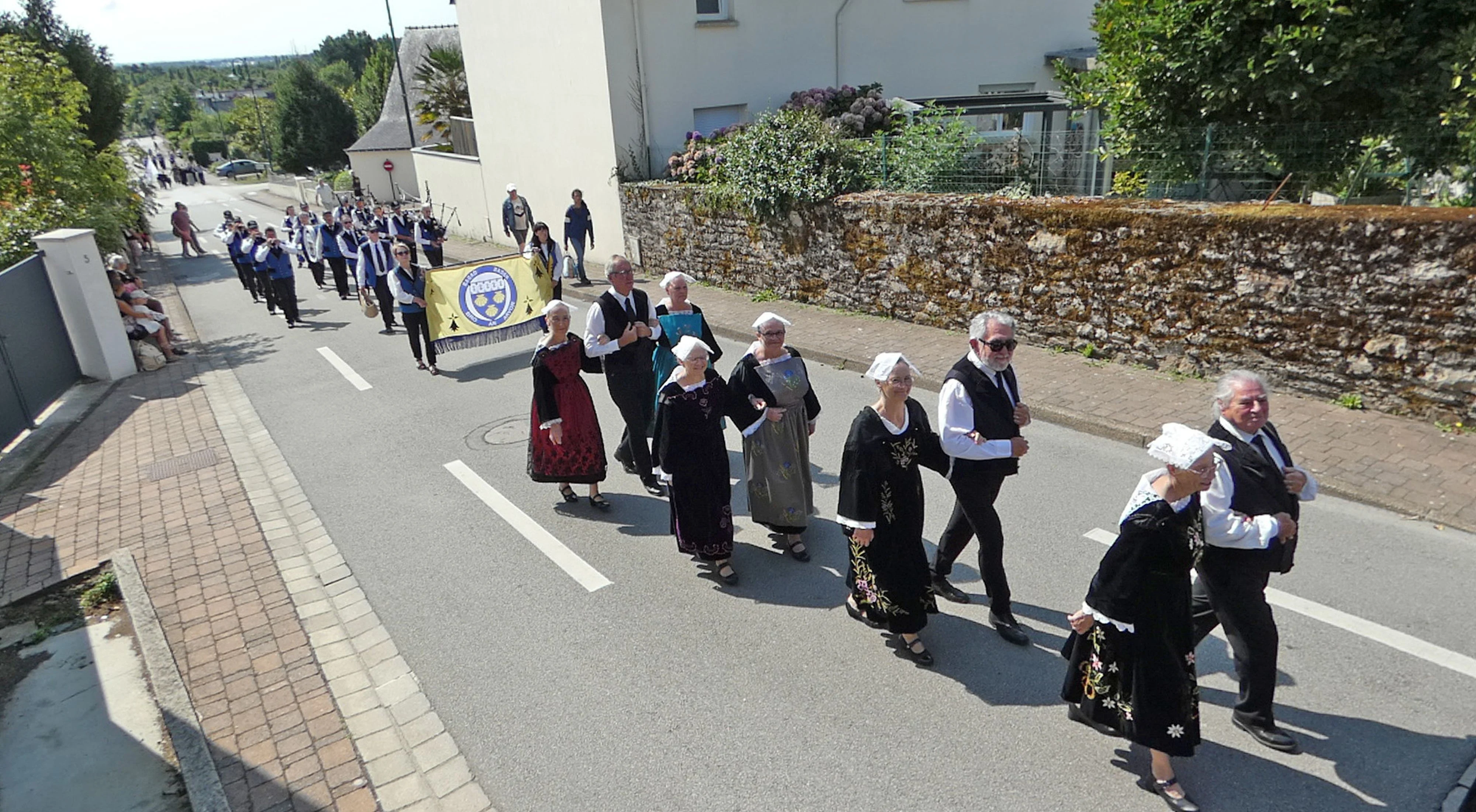 83 fete des battages 3 aout 2025 defile du cercle korollerion baden